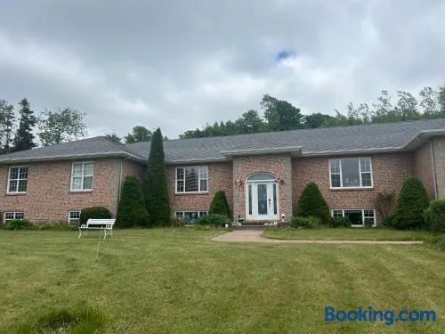 Forest Retreat near Cavendish Beach & Green Gables - Image 1
