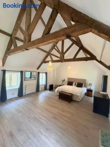Guest Quarters at the Abbey - Image 1