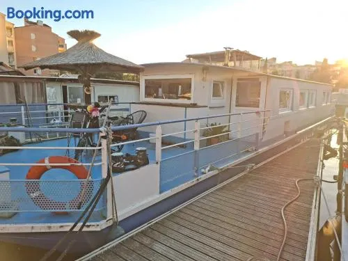 Bateau Escapade - Image 1