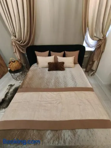 Basilica Modern Apartment - Image 1