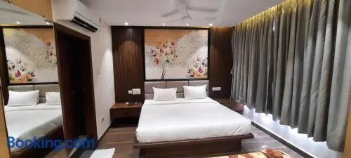 HOTEL SUNRISE HOSPITALITY - Image 1