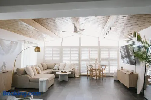 West Coast Life 4BR 3BA Centrally located - Image 1
