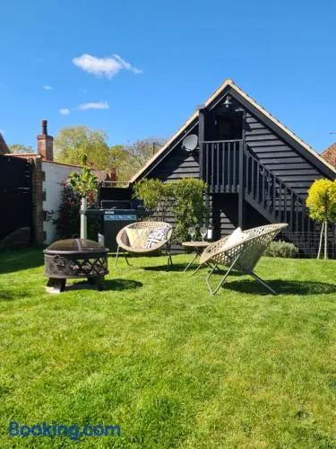 The Cartshed, Coltishall, Norfolk - Image 1