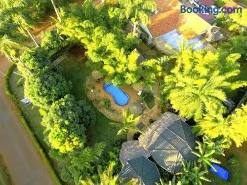 Afro Smile Hotel & Guest House - Image 1