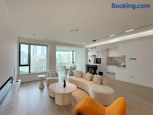 Eastern Hub - Bund Branch Premium 3-Bedroom Apartment with Bund View - Image 1