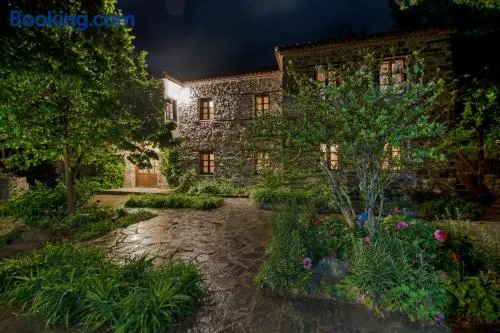 MILOS Guesthouse - Prespa - Image 1