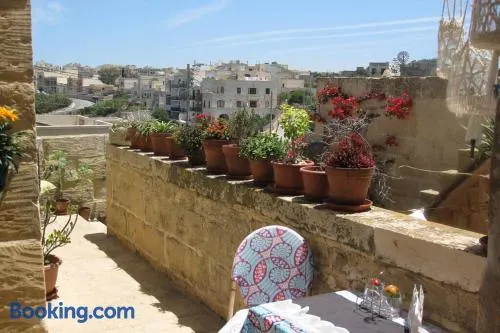 400YR Farmhouse in Xaghra Gozo - Entire Farmhouse - Image 1