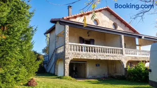 Maison charmante à Coucouron, vue montagne, cheminée - Image 1