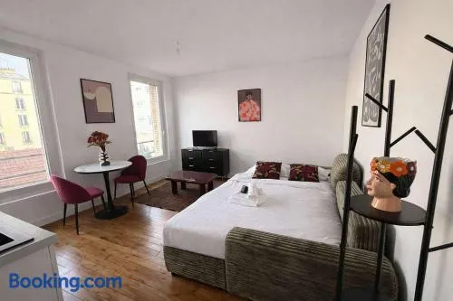 Appartement 25m2 Bien Amenage- Paris 12 - 2p - Image 1