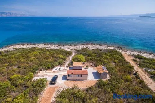 Private Bay Residence - Image 1