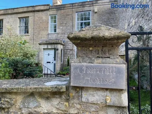 Churchill House - Two Bedrooms - Street Parking - Garden - Image 1