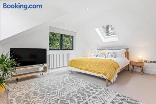 Peppard Loft - Image 1