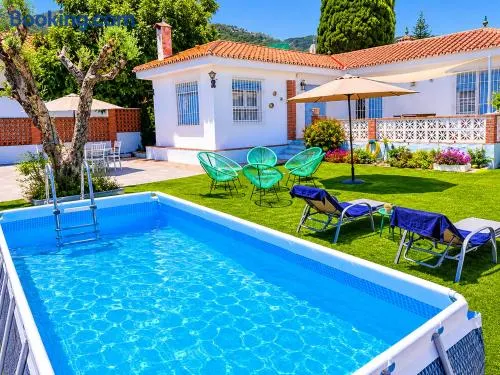 Villa Alegría Piscina Privada, Cerca del Aeropuerto y las Playas de la Costa del Sol - Image 1