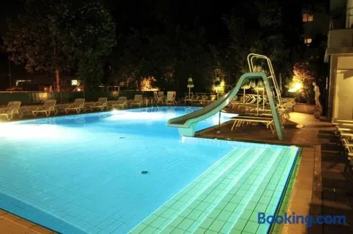 Hotel Giamaika - Image 1