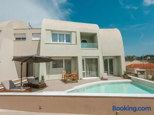 Luxury Family Villa in Syvota - Image 1