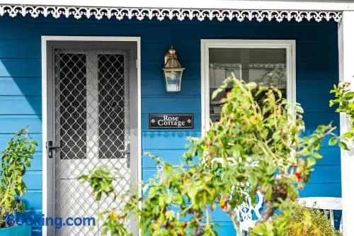 Rose Cottage 3B Hutchinson St Goolwa - Linen Included - Image 1