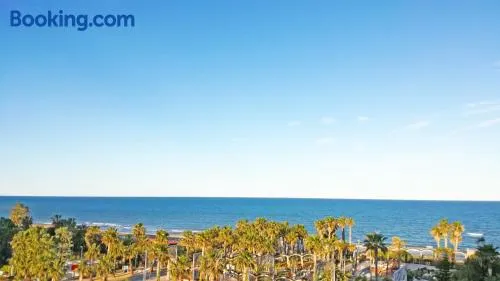 Apartamento en Primera Línea de Playa en Marina d'Or Magic World con Vistas al Mar - Felix - Image 1