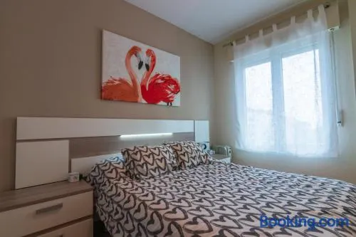Cosy 2BR flat in Nuevo Portil city centre - Image 1