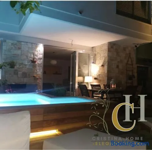 Cristina Home - Image 1