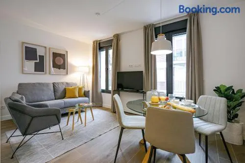 Feelathome Castilla Apartments - Image 1
