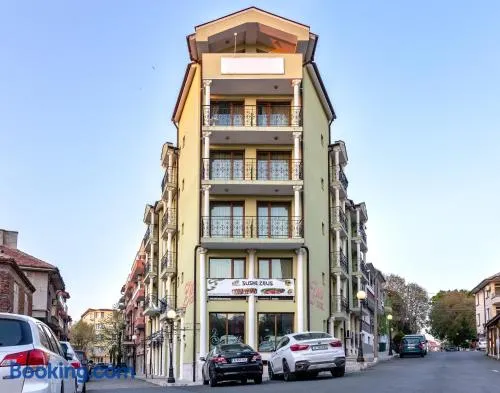 Hotel Zeus - Image 1
