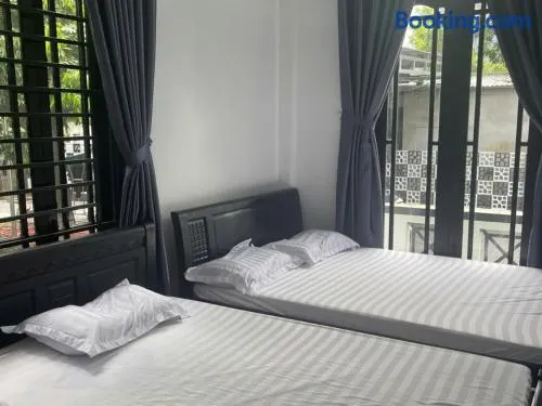 Nhà Nghỉ Nắng Vàng - Image 1