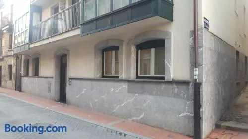Apto. En Mundaka - Image 1