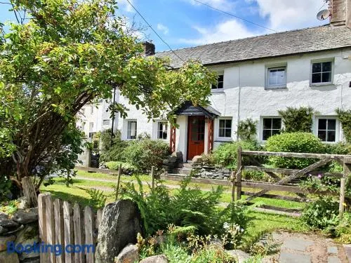 Garden Cottage - Image 1