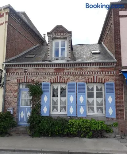 le corps de garde du Crotoy - Image 1