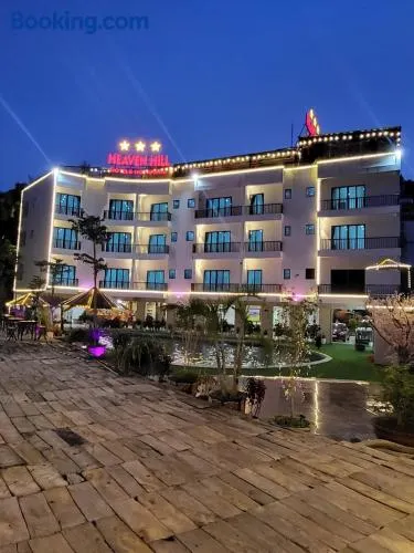 Heaven Hill Hotel & Hot Spring - Image 1