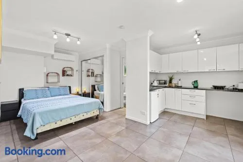 One bedroom studio - Image 1