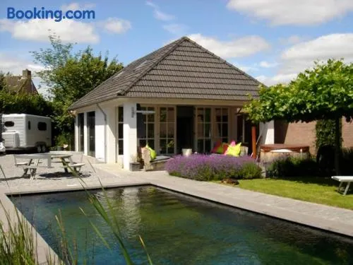 Gardenhouse with private jacuzzi & private sauna - Image 1