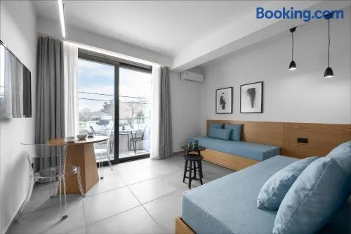 ROTHOS LUXURY - Image 1