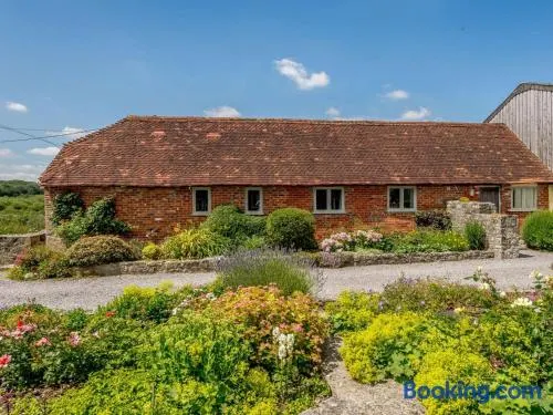 1 Bed in Warminster oc-52108 - Image 1