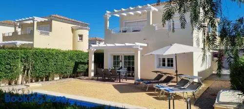 Villa Excelente, with a private pool - Image 1