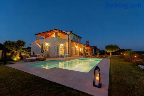 Villa Rajski Dvori - Image 1