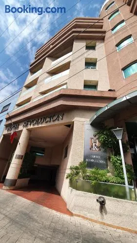 Hotel Revolución - Image 1