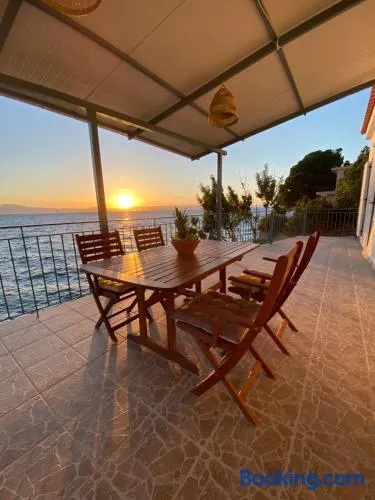 Sea House Kitries - Image 1