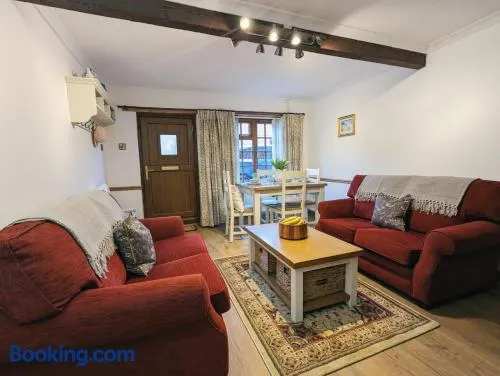 Strawberry Cottage Snettisham close RSPB and Wild Ken Hill - Crabpot Cottages Sheringham - Image 1