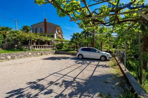Apartments & Rooms Ribarić - Image 1