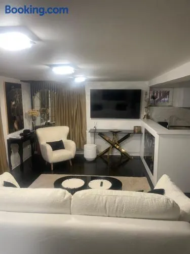 Hotel Jolie Apartments - Image 1