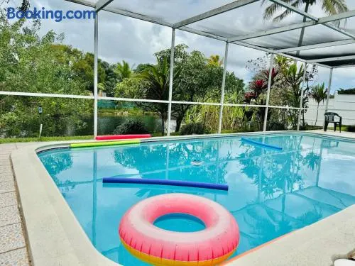 4BR Villa Poolside escape Lush garden views - Image 1