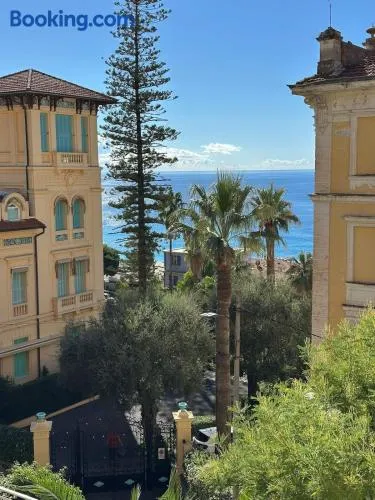 Scorcio sul mare di Ospedaletti - Image 1