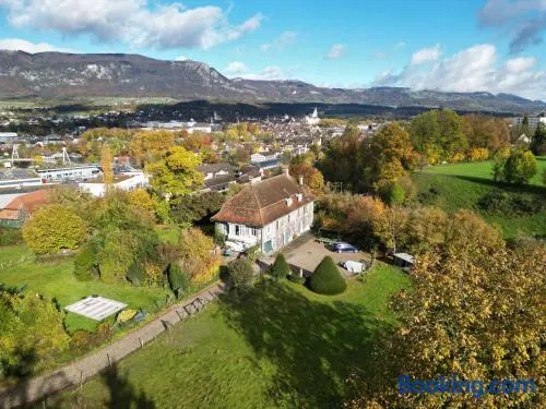 Einzigartiges Appartement im Hofli11 mit 3 Schlafzimmer - Image 1