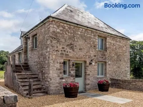 The Granary at Henrhiw Farm Cottages - Image 1