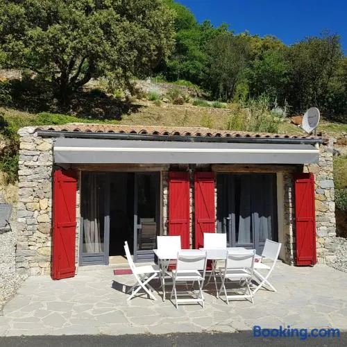 Agréable maison de vacances avec barbecue, jardin et terrasse | Vue jardin - Image 1