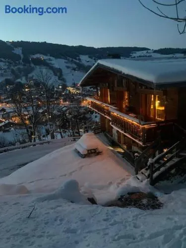 SOMPTUEUX CHALET BARON MEGEVE VUE.Jaccuzi.4 mn a pied au centre - Image 1