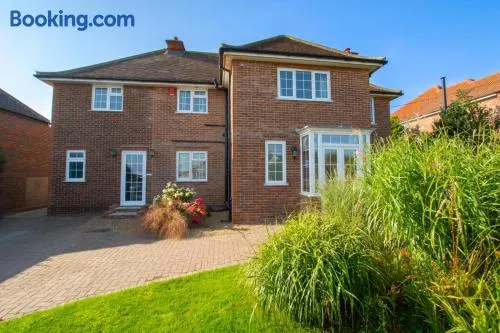 5 Bed in Mundesley oc-2189 - Image 1