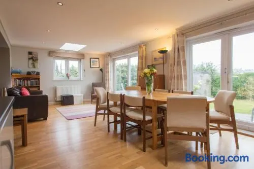 Warwick Lodge - Image 1