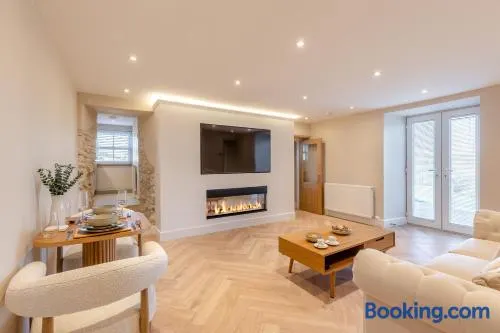 Modern Retreat near Aberaeron - Luxe 1 bed Escape - Image 1